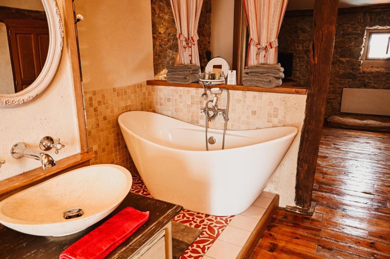 مبيت وإفطار ماريبواه Demeure De La Carmine, Sejour Bien-Etre D'Exception, Piscine, Hammam, Champagne المظهر الخارجي الصورة