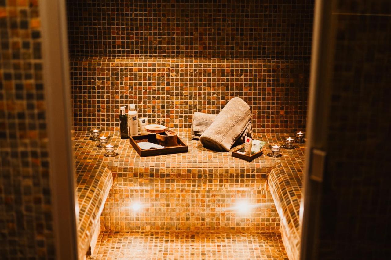 مبيت وإفطار ماريبواه Demeure De La Carmine, Sejour Bien-Etre D'Exception, Piscine, Hammam, Champagne المظهر الخارجي الصورة