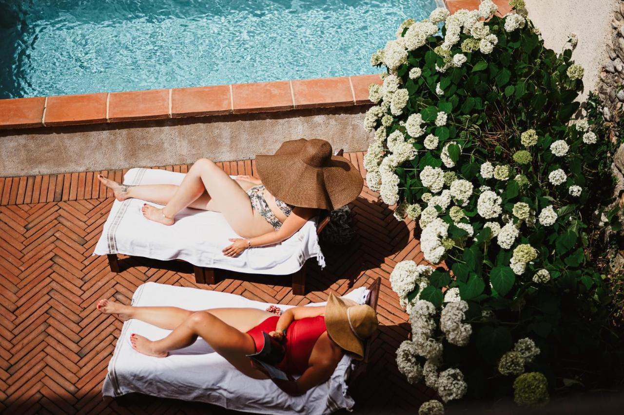 مبيت وإفطار ماريبواه Demeure De La Carmine, Sejour Bien-Etre D'Exception, Piscine, Hammam, Champagne المظهر الخارجي الصورة